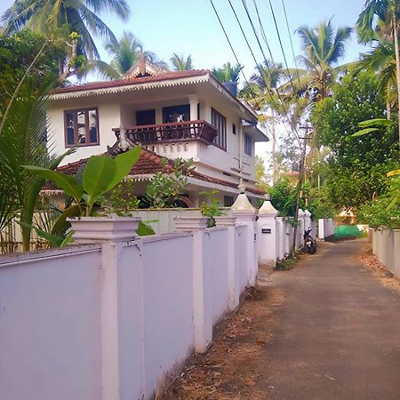 Thachattu Homestay Vaikom Exterior foto